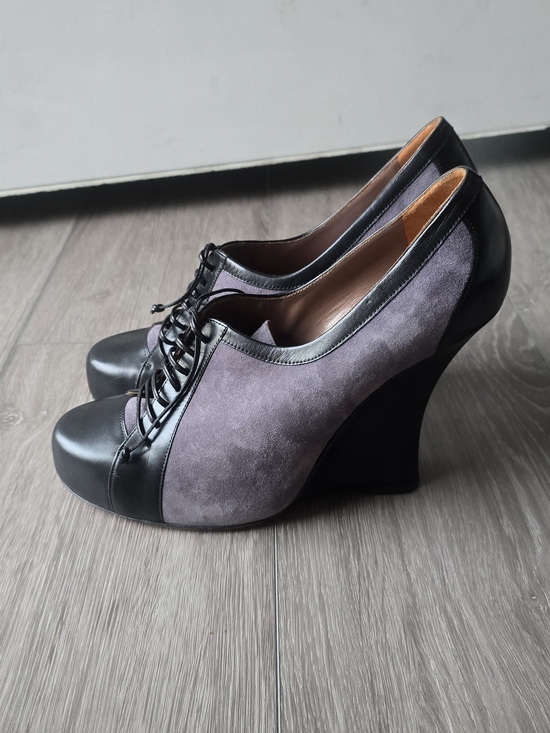 Tabitha Simmons Shoes - Tabitha Simmons Wedge Heel Grey Suede Black Leather Lace Up US 10 Fall Booties